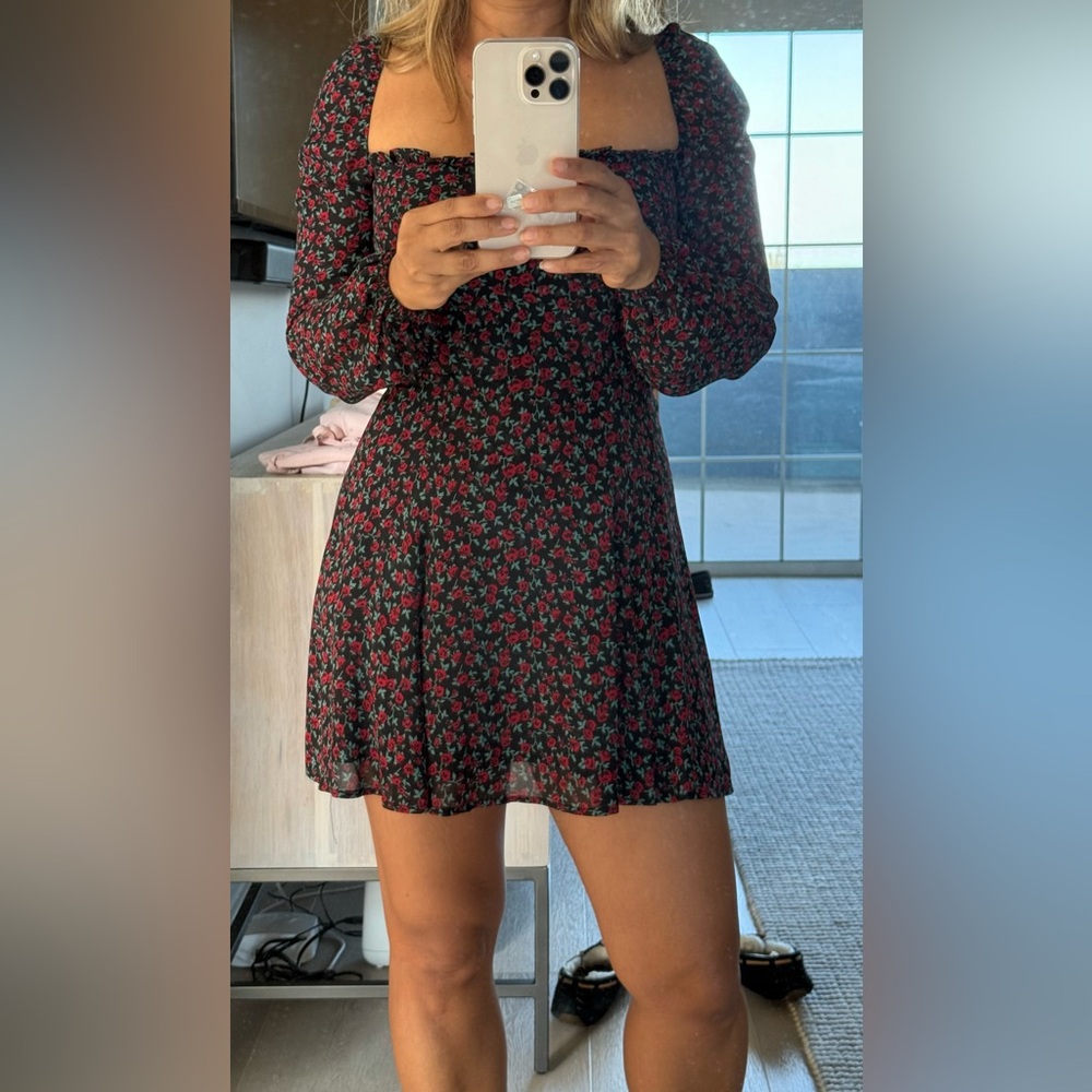Long Sleeve Mini Dress w/ Roses